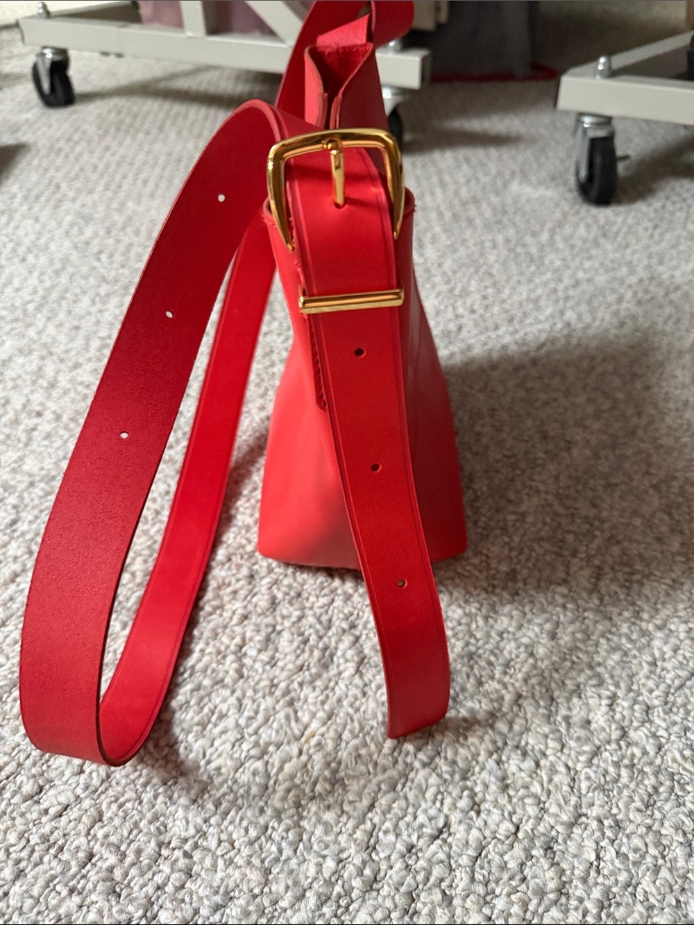 Madewell Red Leather Crossbody Bucket Bag - Picture 2 of 5